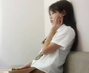 萝莉社.3000块酒店约操零零后18岁学生妹小妹妹被操的一脸可怜-玉面书生