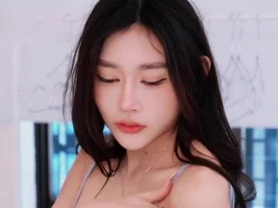 香蕉视频.XJX805性感大奶表妹被远房表哥直接内射了