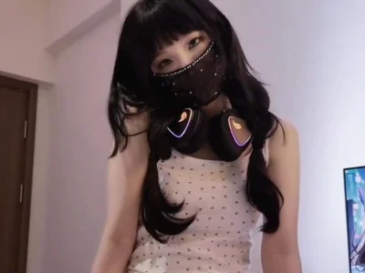 糖心Vlog.电竞少女勾引电脑修理师-潘潘