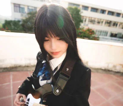学校乐团主唱蜂腰翘臀美女校花做爱视频流出