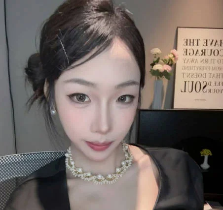 昨晚偷偷把柳州小表妹带到泰洋新居-热带鱼