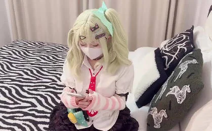 糖心Vlog.被变态上门威胁强制舔食肉棒-小欣奈