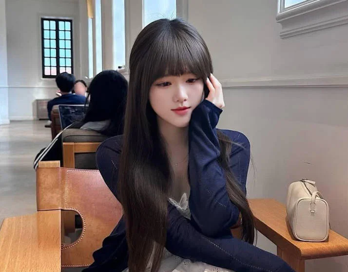 海角社区.连哄带骗在舅妈家操白虎女友小女友的白虎逼鲜嫩多汁