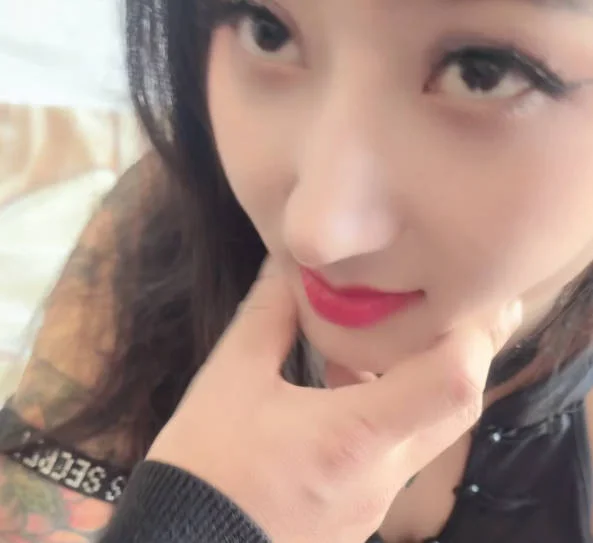 海角社区.玩弄婷婷的生活日常顺便用她招待了个好兄弟实在太欲了