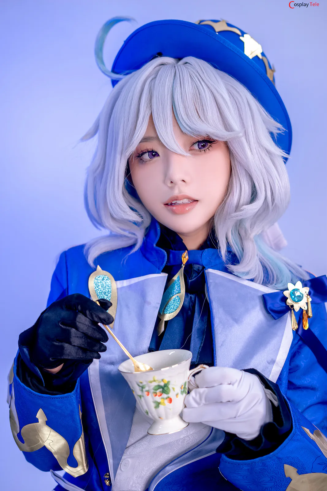 Messie Huang cosplay Furina Genshin Impact (1)