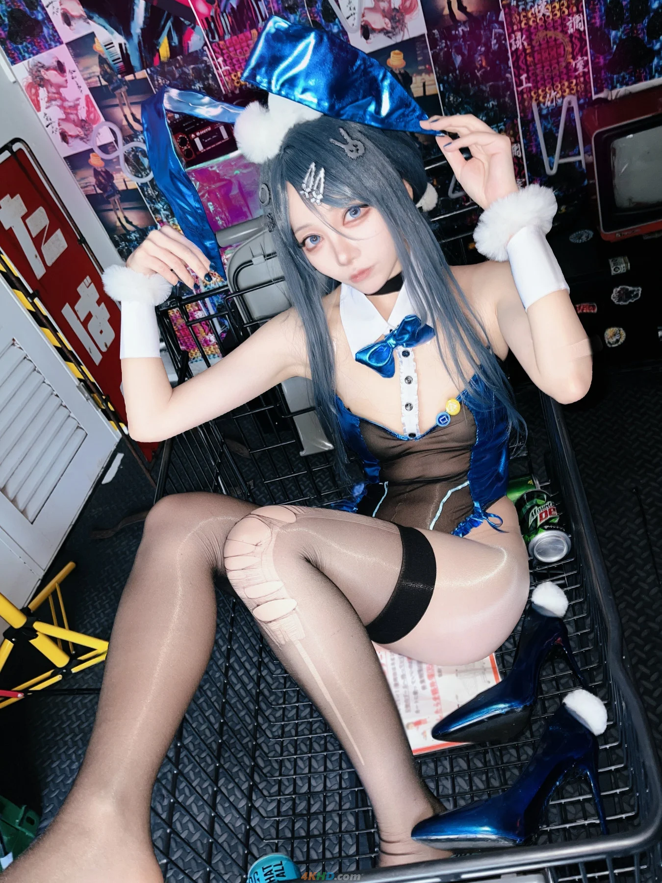 002-ker-rabbit-4khd.com-003.webp