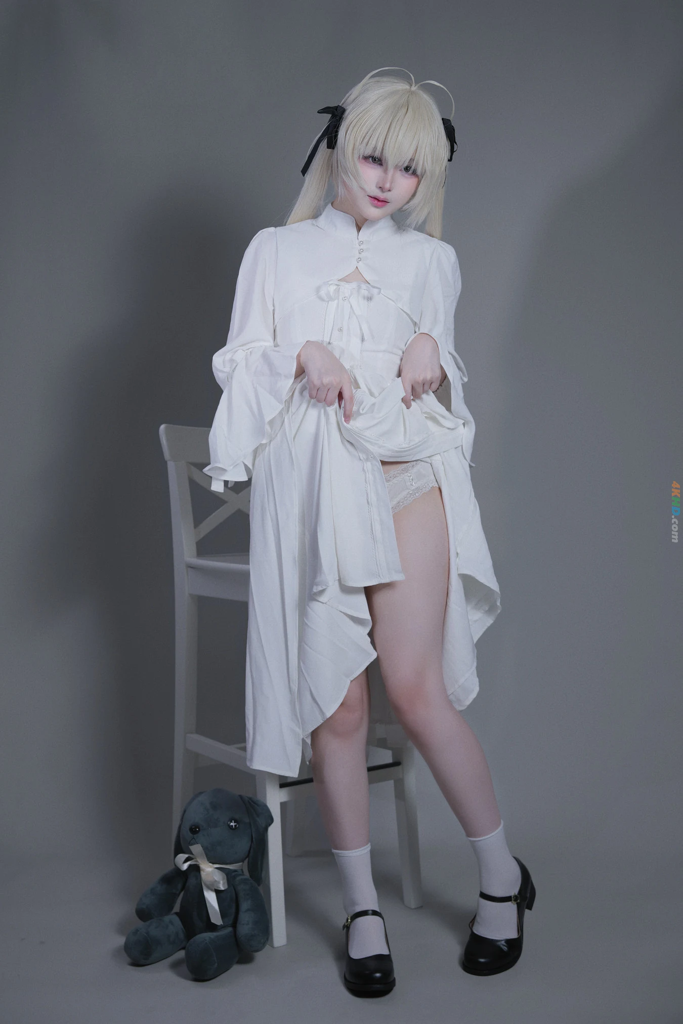 003-hite-skirt-4khd.com-004.webp