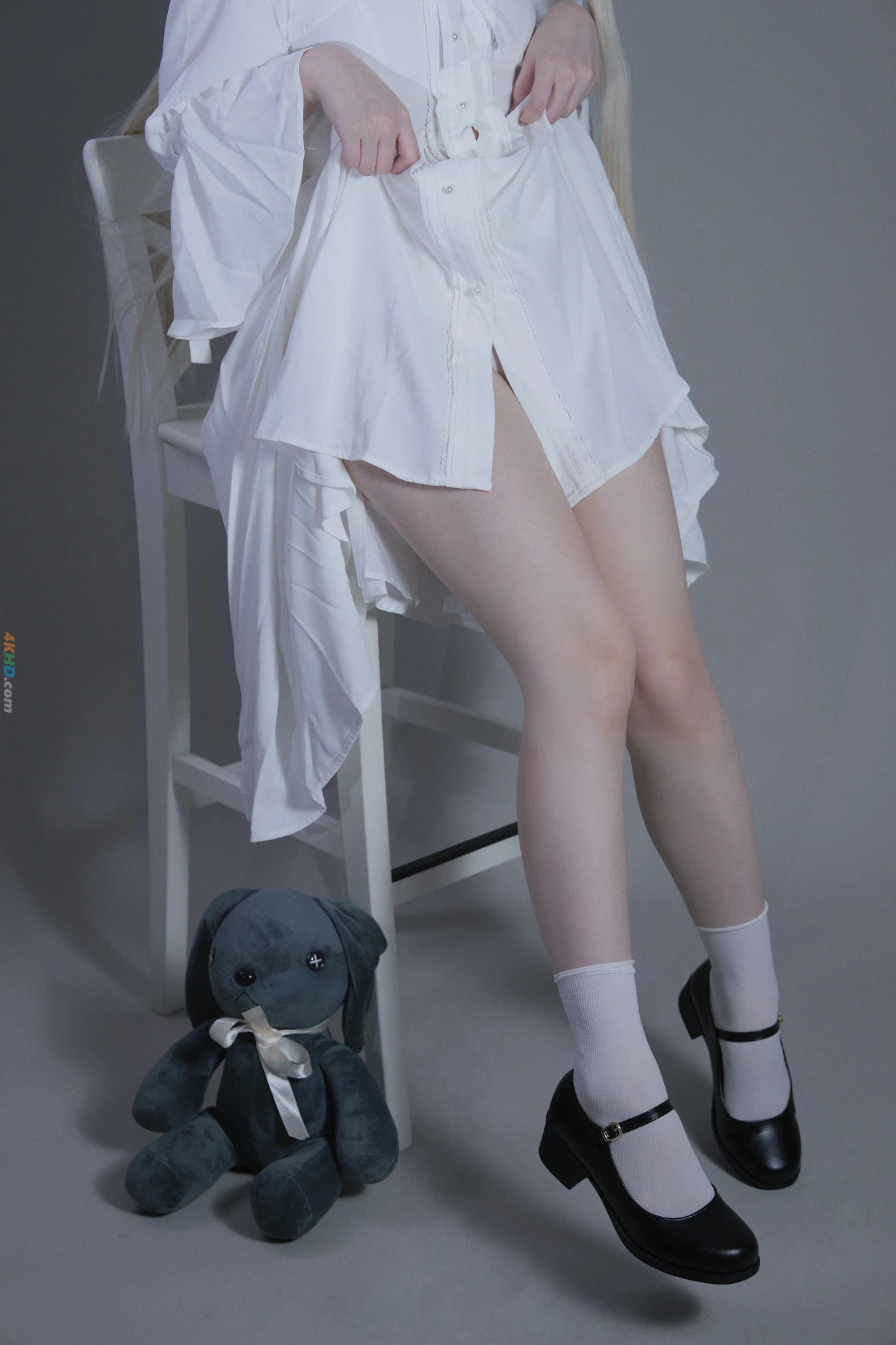 005-hite-skirt-4khd.com-006.webp